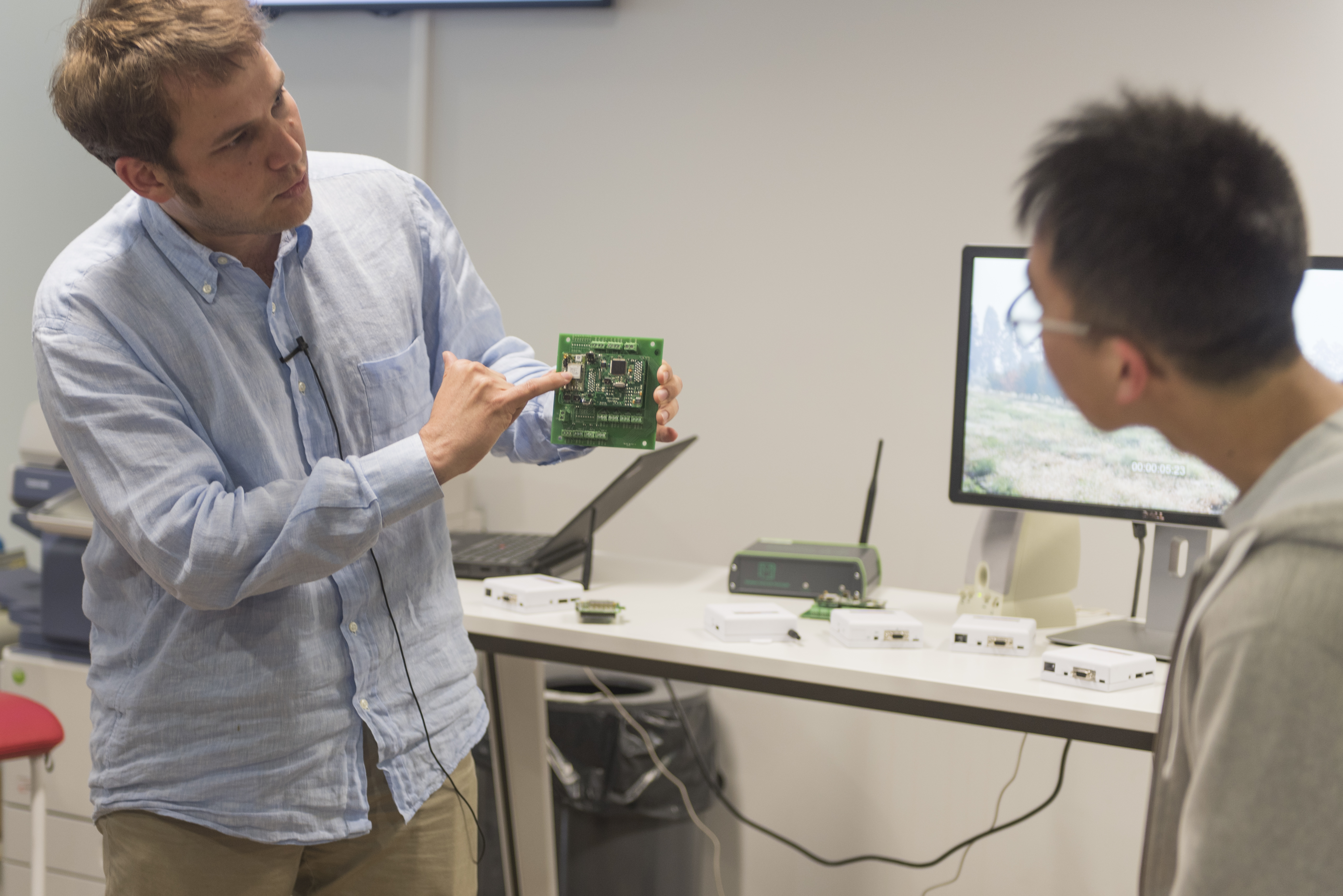 Les lauréats du concours Al Kindi visitent le centre de recherche Inria de Paris