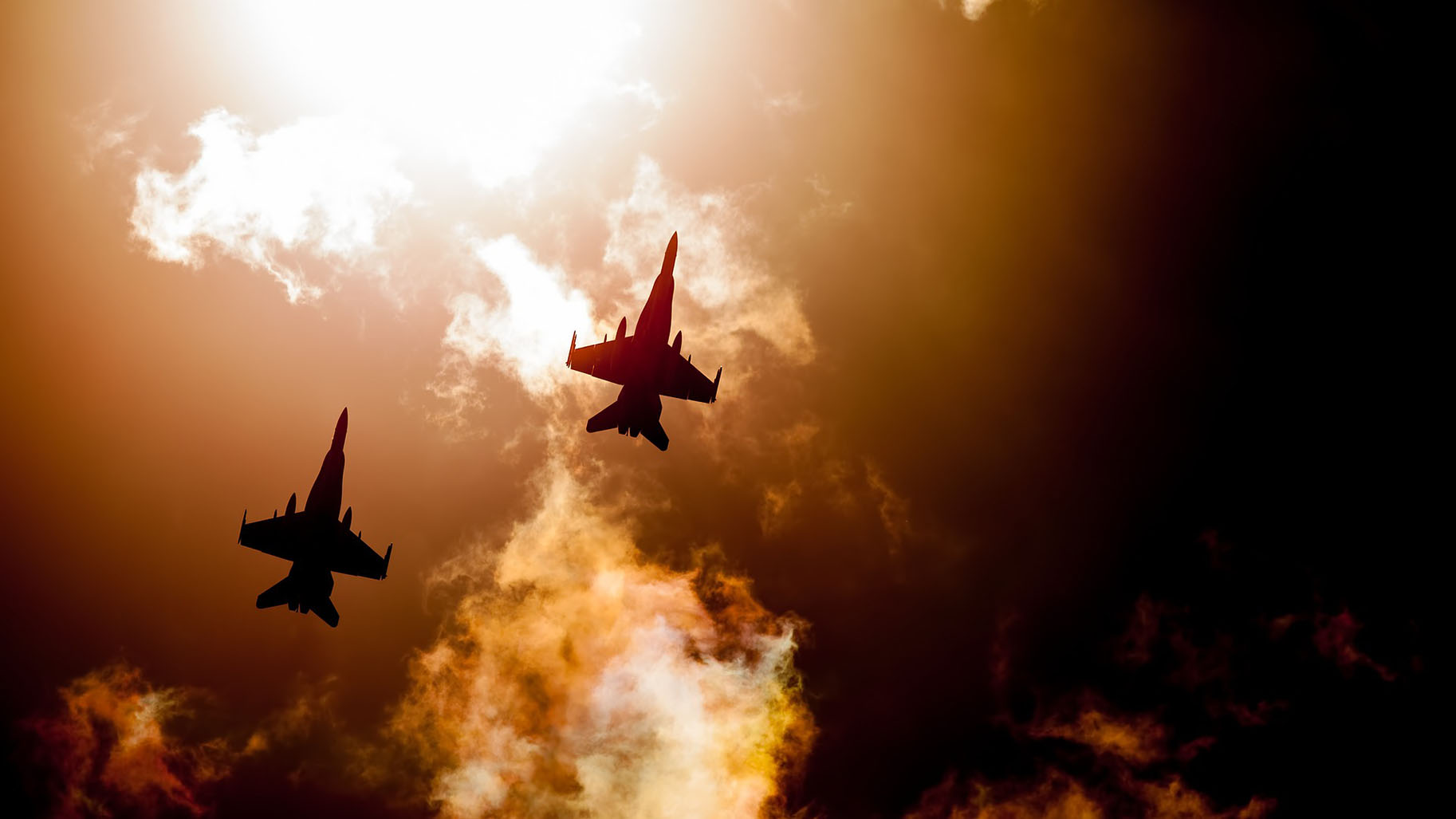 Deux jets aériens dans le ciel