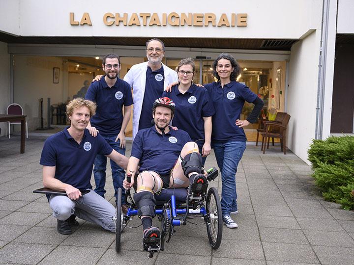 Christine Azevedo avec l'équipe 2020 pour le Cybathlon 